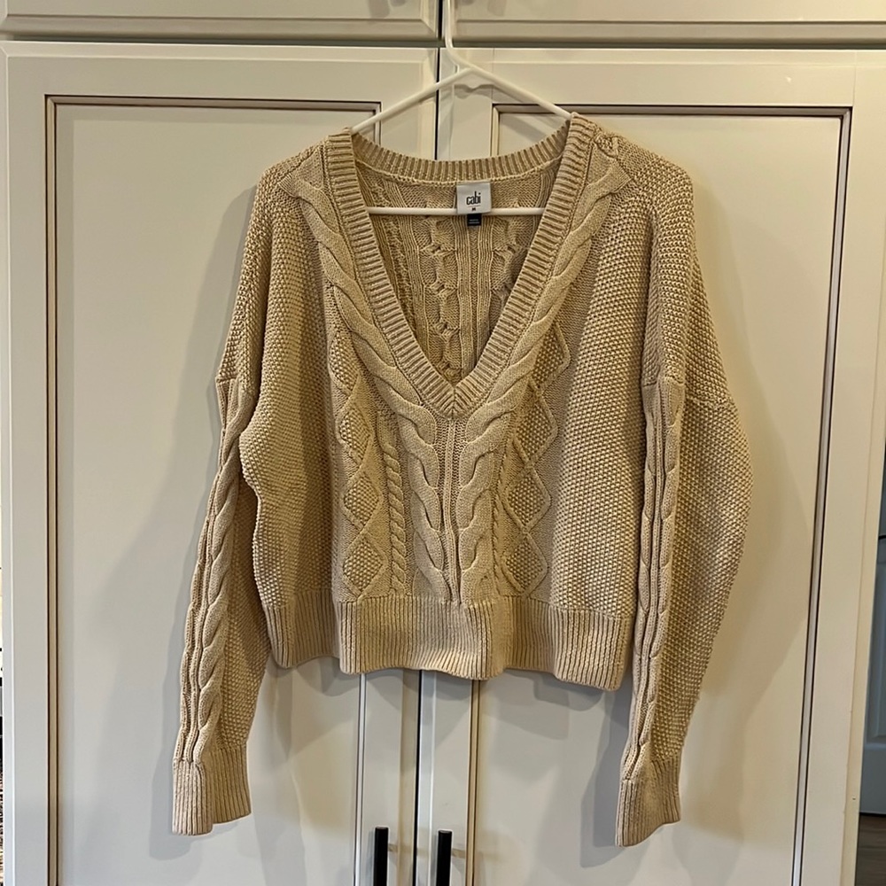Cabi cropped cable cardigan. Size medium.